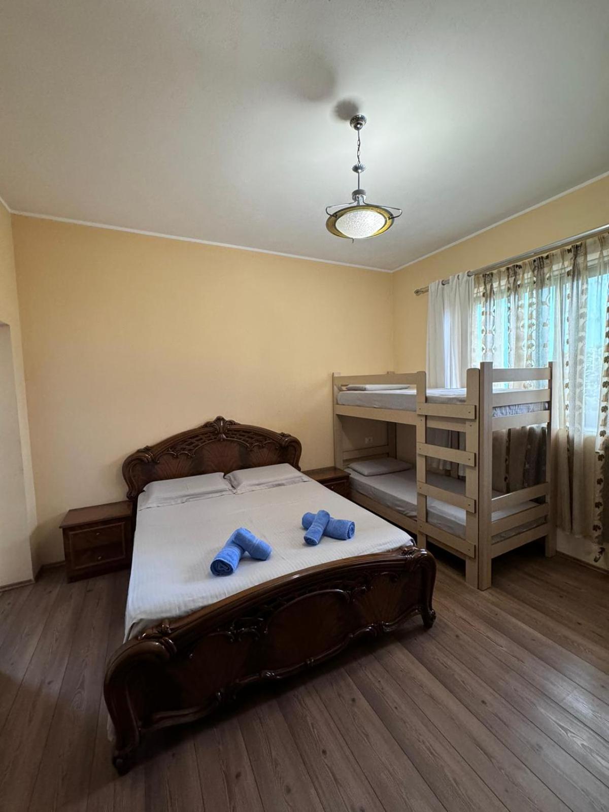 Blissful Hostel Shkoder Exterior photo
